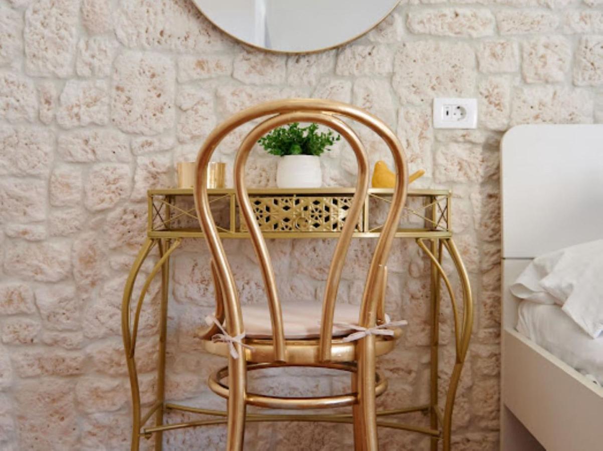 Guesthouse Ana Trogir Old Town Exterior foto