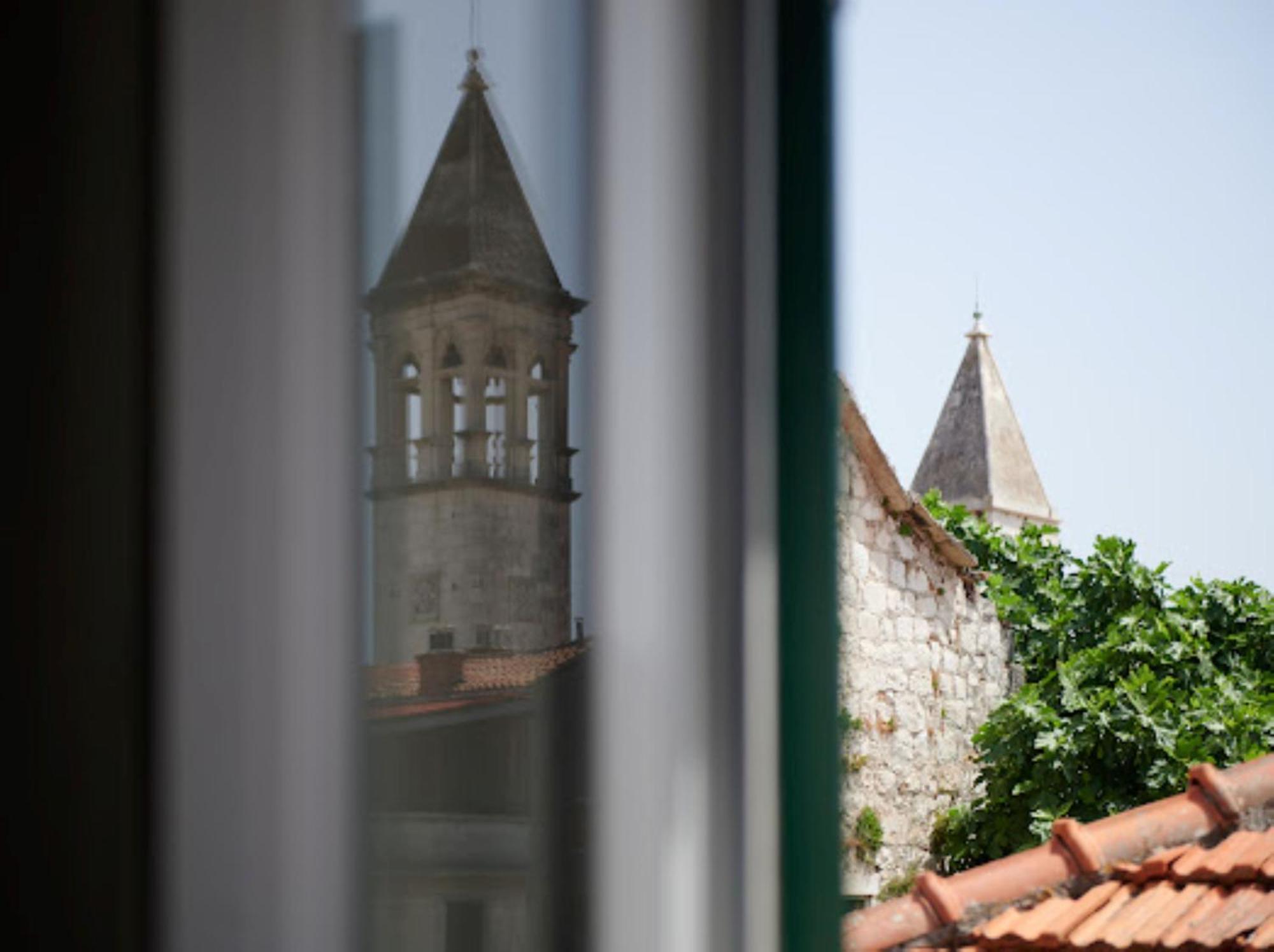 Guesthouse Ana Trogir Old Town Exterior foto