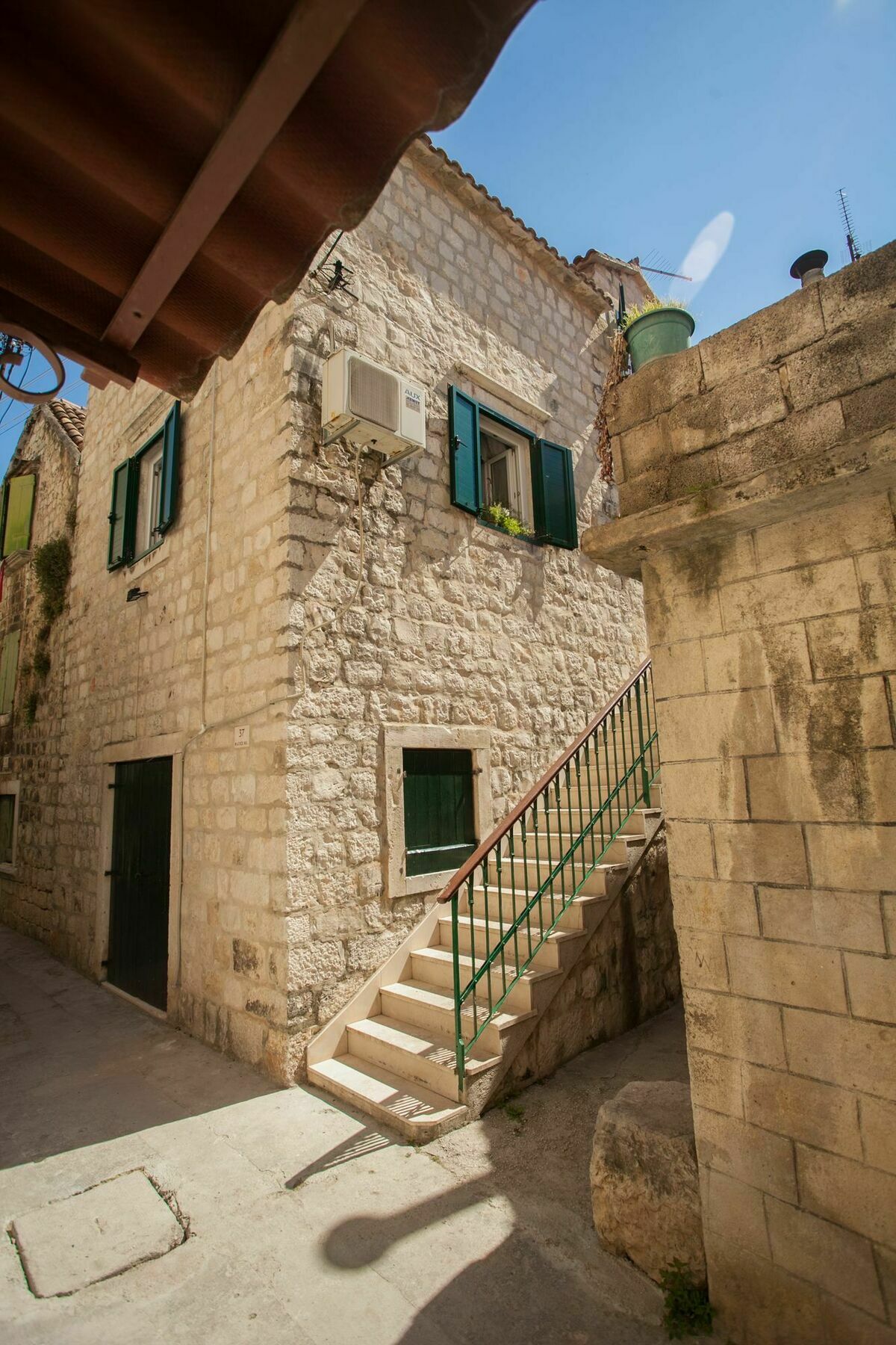 Guesthouse Ana Trogir Old Town Exterior foto